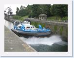 20060728_IMG_0172 (Medium) * Hovercraft, purchased by a town in Alaska. * 800 x 600 * (79KB)